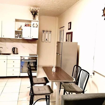 Apartment With 3 Rooms Just 1 Min From The Beach And Free Public Parking Peraía エクステリア 写真