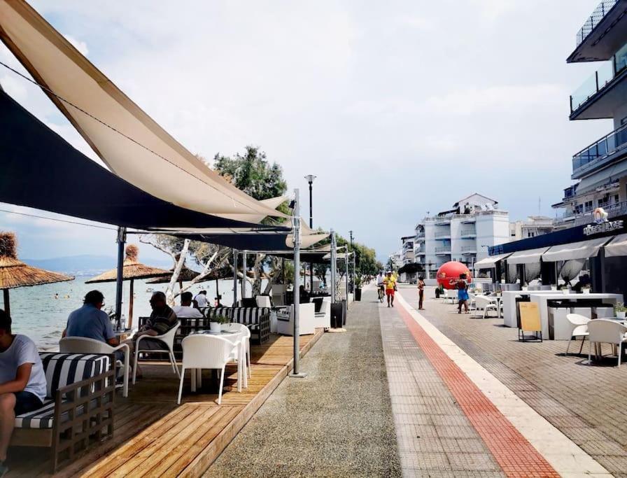 Apartment With 3 Rooms Just 1 Min From The Beach And Free Public Parking Peraía エクステリア 写真