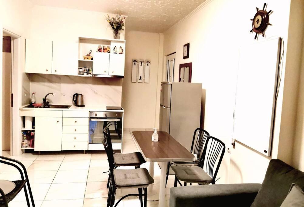 Apartment With 3 Rooms Just 1 Min From The Beach And Free Public Parking Peraía エクステリア 写真
